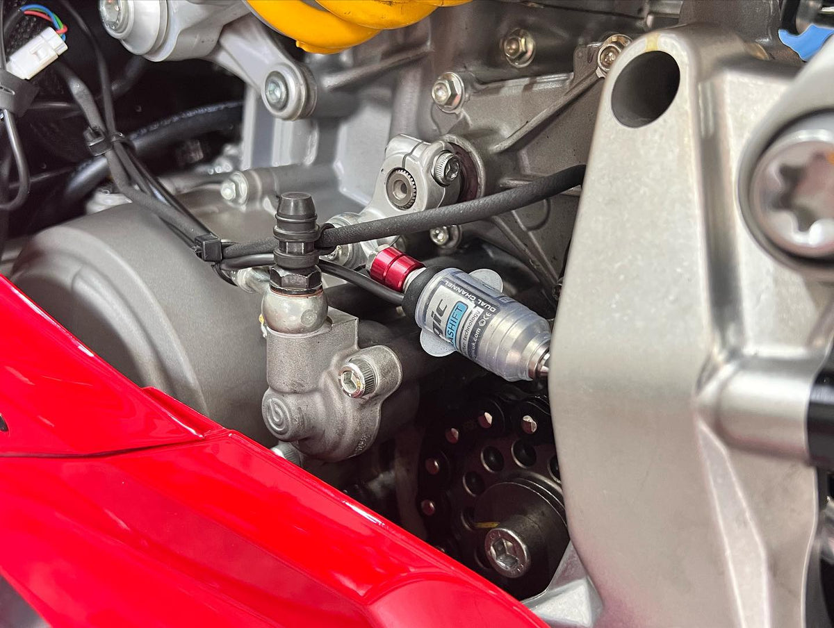 Ducati panigale deals v4 quickshifter