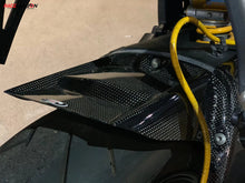 Load image into Gallery viewer, C2R Carbon Fiber Rear Hugger 2006+ Yamaha R6