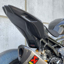 Load image into Gallery viewer, Alpha Racing Carbon Fiber Race Tail 2020+ BMW S1000RR / M1000RR